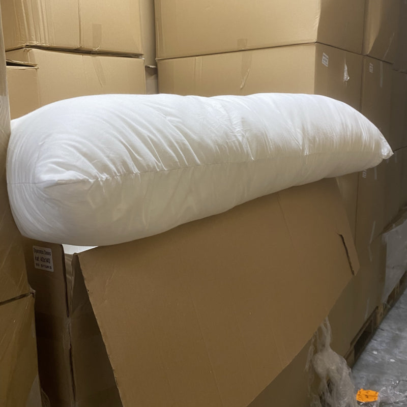 Zijslaapkussen van 40x125 cm, een lang lichaamskussen in de lengte op bed